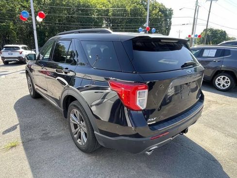 Certified 2023 Ford Explorer XLT w/ Equipment Group 202A AWD/4WD image 4