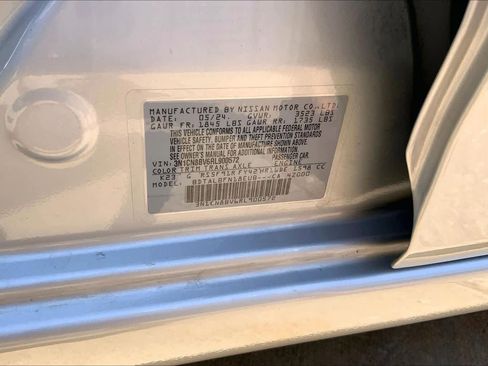 Used 2024 Nissan Versa S FWD image 34