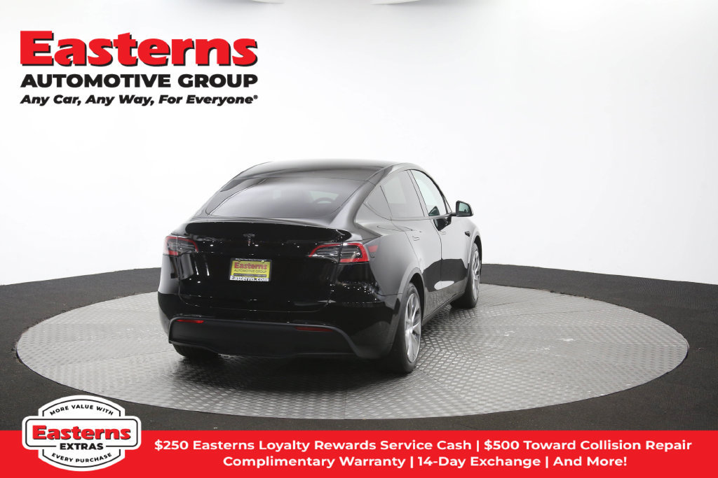 Used 2021 Tesla Model Y Long Range AWD/4WD image 36