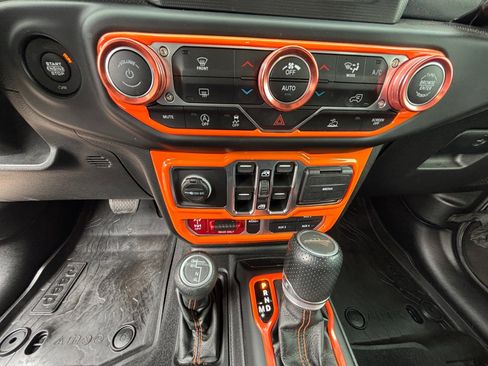 Used 2021 Jeep Gladiator Mojave w/ LED Lighting Group image 6