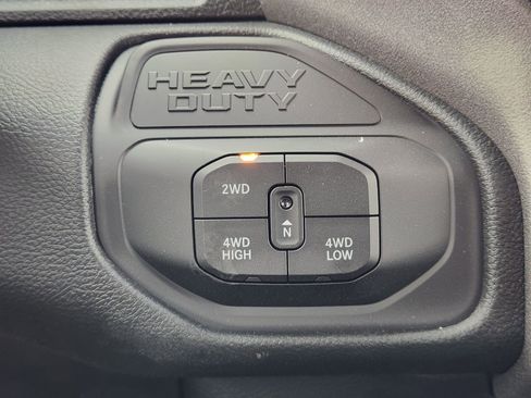 New 2026 RAM 2500 Tradesman AWD/4WD image 17