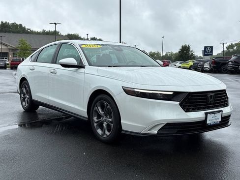 Used 2023 Honda Accord EX image 5