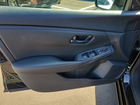 Used 2025 Nissan Sentra S image 15