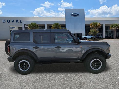 New 2025 Ford Bronco Badlands w/ Sasquatch Package image 2