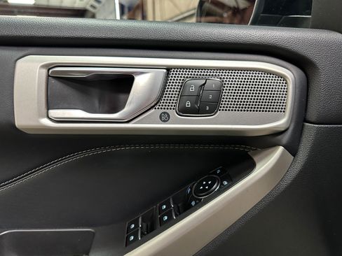 Certified 2023 Ford Explorer Limited w/ Equipment Group 301A image 12