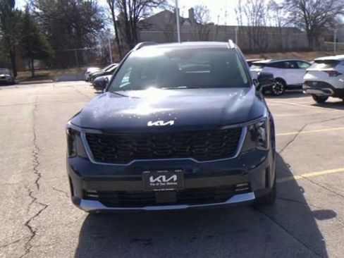 New 2025 Kia Sorento SX image 6