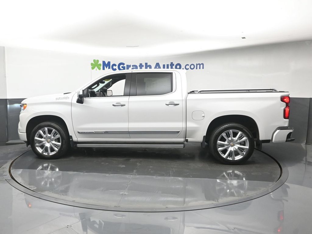 Used 2024 Chevrolet Silverado 1500 High Country w/ High Country Premium Package AWD/4WD image 23