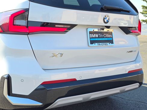 New 2026 BMW X1 xDrive28i w/ Convenience Package AWD/4WD image 7