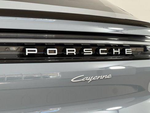 Certified 2026 Porsche Cayenne Coupe AWD/4WD image 28