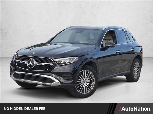 Used 2024 Mercedes-Benz GLC 300 4MATIC image 1