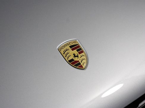 Used 2025 Porsche Macan image 29