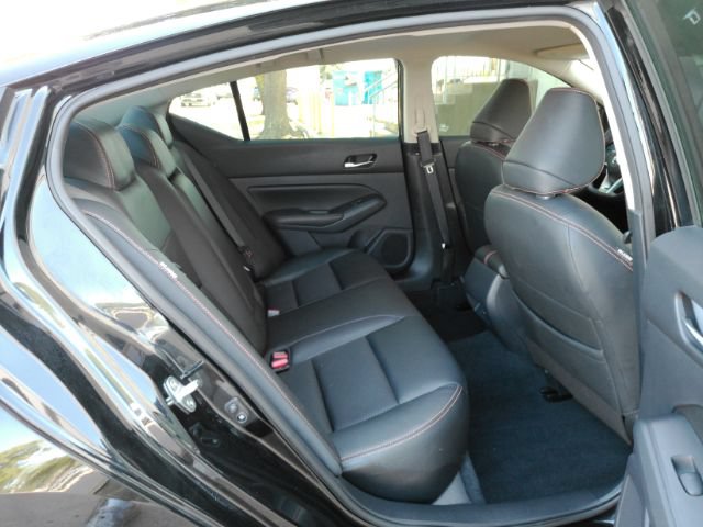 Used 2022 Nissan Altima 2.5 SR FWD image 22