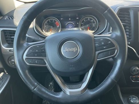 Used 2021 Jeep Cherokee Latitude Lux w/ Comfort/Convenience Group AWD/4WD image 18