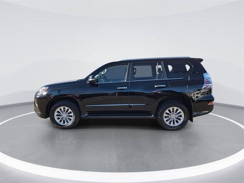 Used 2018 Lexus GX 460 image 5