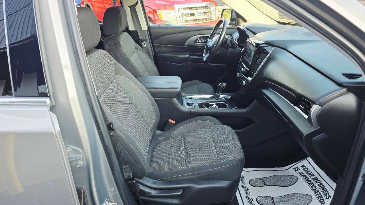 Used 2019 Chevrolet Traverse LT AWD/4WD image 16