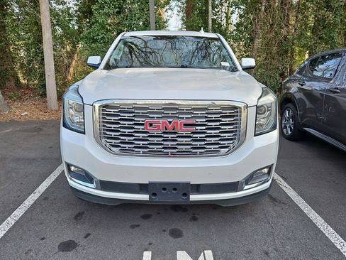 Used 2019 GMC Yukon Denali w/ Denali Ultimate Package image 2
