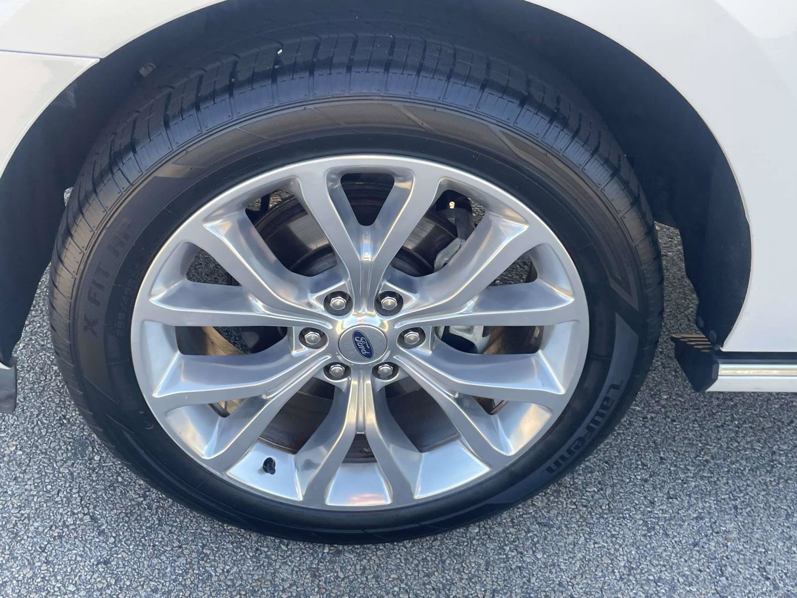 Used 2019 Ford Expedition Platinum RWD image 10