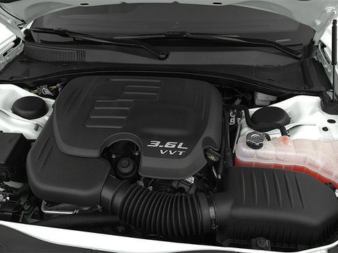 Used 2014 Dodge Charger SE w/ Sport Appearance Group image 16