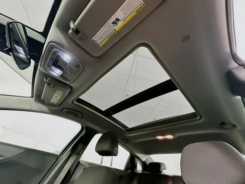 Used 2024 Chevrolet Malibu LT image 24