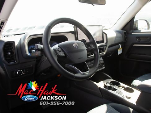 Certified 2025 Ford Bronco Sport Heritage w/ Convenience Package AWD/4WD image 7