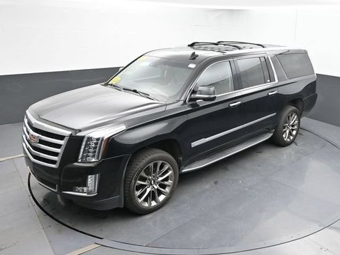 Used 2018 Cadillac Escalade ESV Premium Luxury AWD/4WD image 43