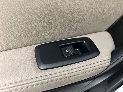 Used 2020 Ford Ranger Lariat w/ Technology Package image 16