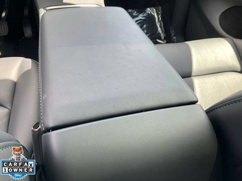 Used 2024 Tesla Model Y 2WD image 49