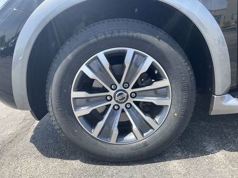 Used 2019 Nissan Armada SL w/ Premium Package AWD/4WD image 9