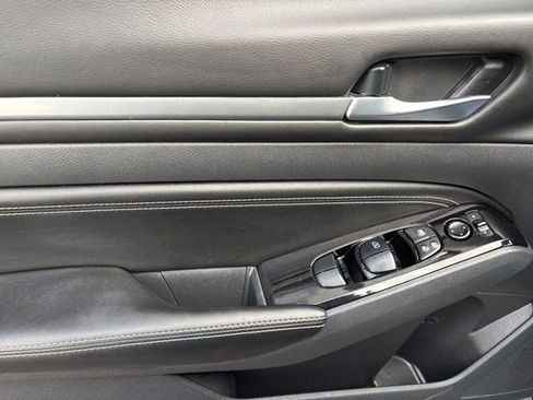 Used 2023 Nissan Altima 2.5 SL image 13