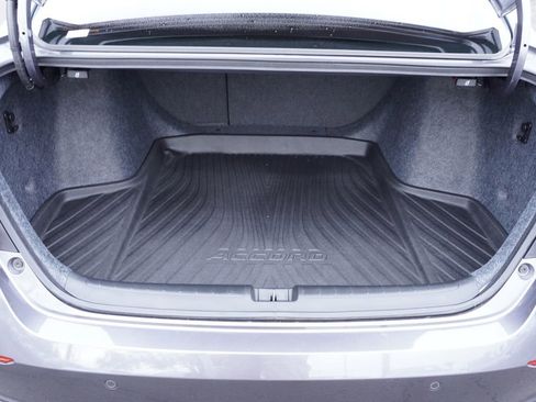 Used 2022 Honda Accord EX-L image 8