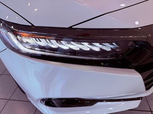 Used 2022 Honda Accord Sport image 13