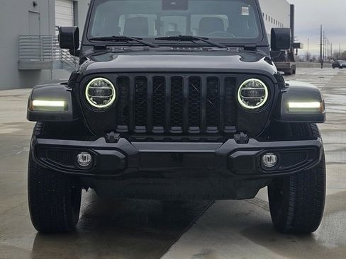 Used 2022 Jeep Gladiator Overland image 8