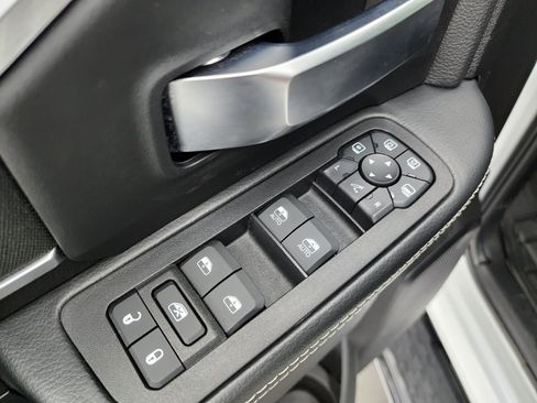 Used 2025 RAM 2500 Lone Star AWD/4WD image 42
