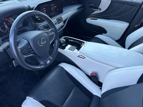 Used 2023 Lexus LS 500 F Sport image 10