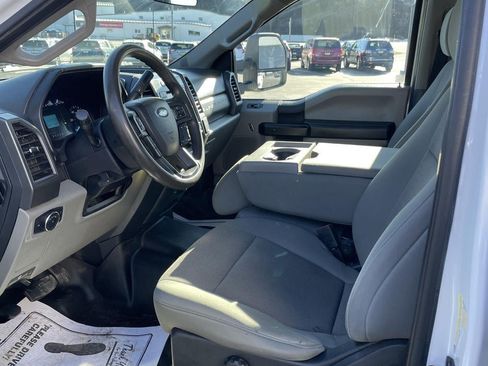 Used 2020 Ford F350 XL w/ Power Equipment Group AWD/4WD image 17