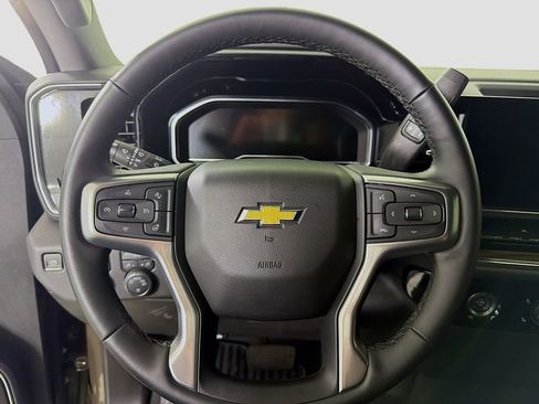 Used 2023 Chevrolet Silverado 1500 LT image 14