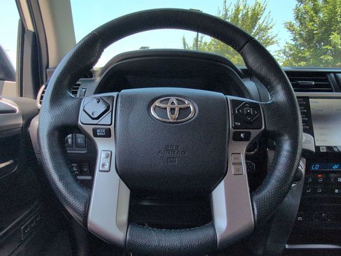Used 2023 Toyota 4Runner Limited AWD/4WD image 22