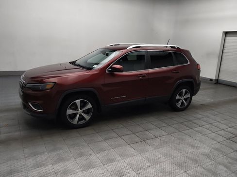 Used 2019 Jeep Cherokee Limited FWD image 2