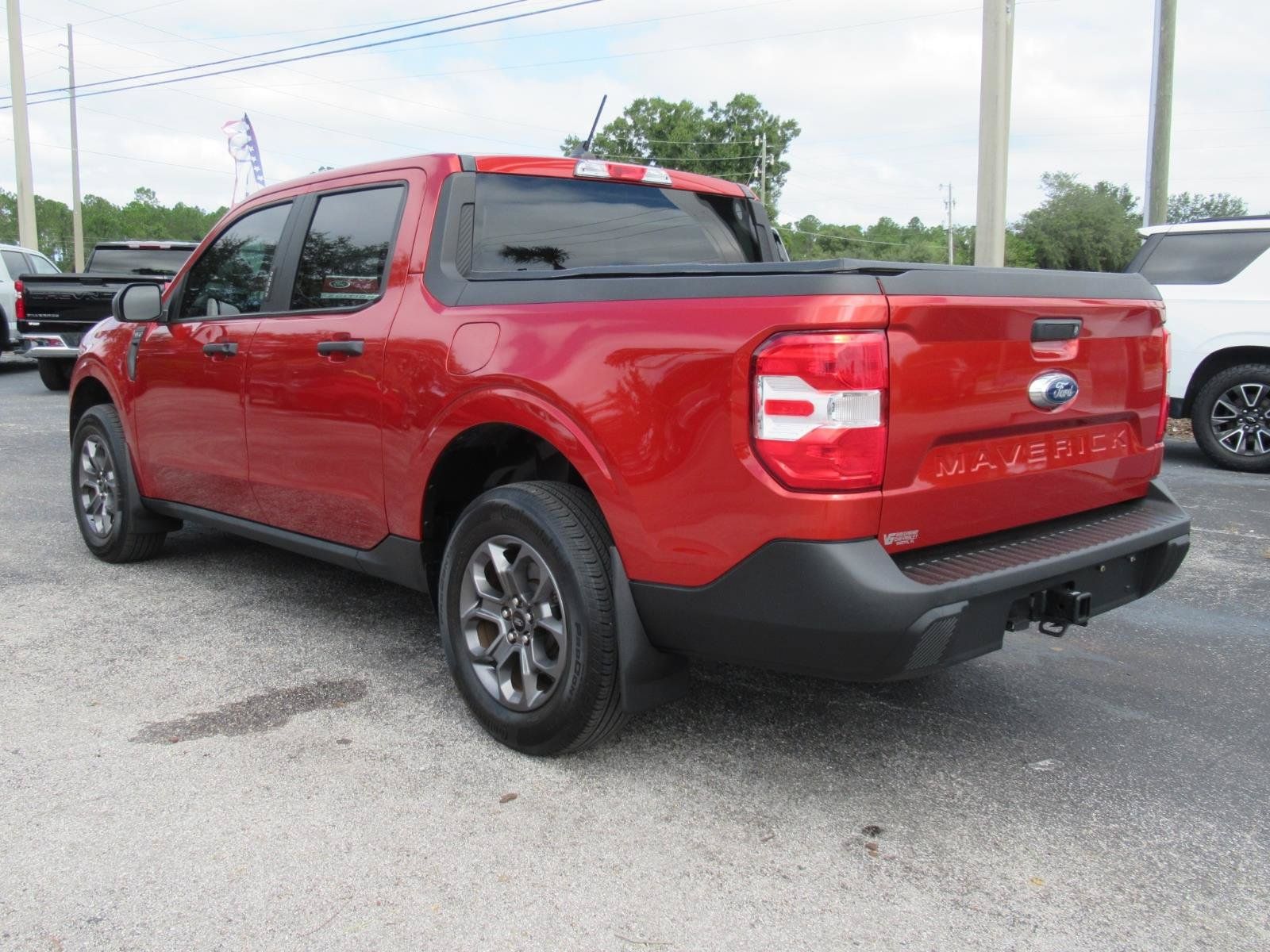 Used 2023 Ford Maverick XLT FWD image 8