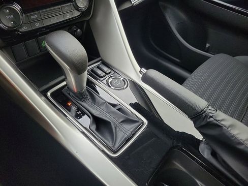 New 2026 Mitsubishi Eclipse Cross LE image 16