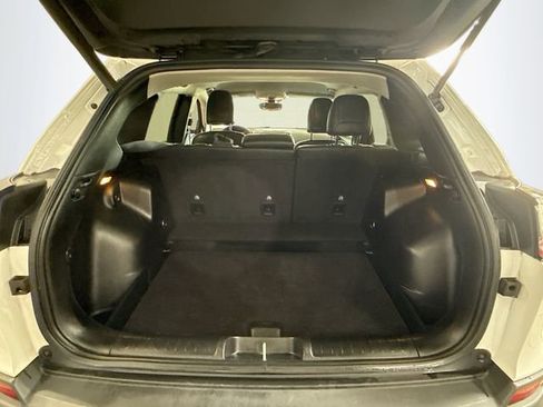 Used 2022 Jeep Cherokee Latitude Lux image 25