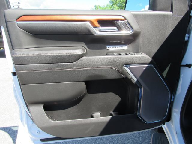 Certified 2023 GMC Sierra 1500 Denali w/ Technology Package AWD/4WD image 12
