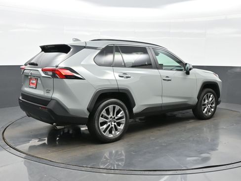 Used 2023 Toyota RAV4 XLE Premium AWD/4WD image 6
