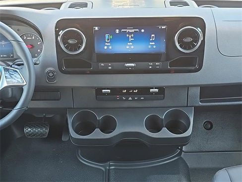 New 2025 Mercedes-Benz Sprinter 2500 image 15