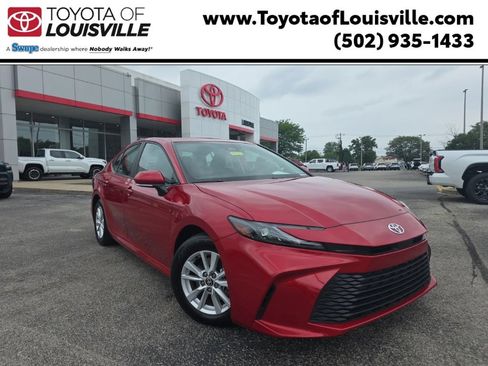 Used 2025 Toyota Camry LE FWD image 1