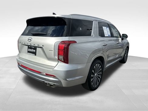 Used 2024 Hyundai Palisade Calligraphy image 7