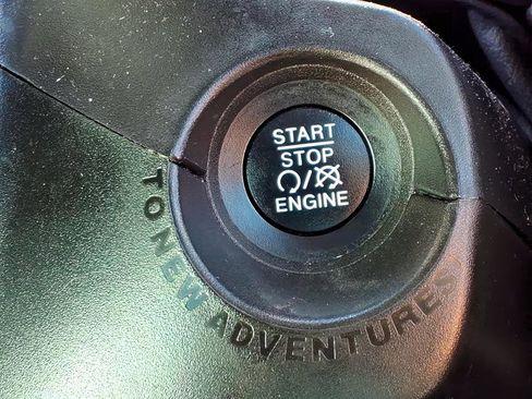 Used 2020 Jeep Renegade Altitude image 20