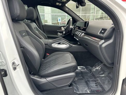 Used 2024 Mercedes-Benz GLS 63 AMG 4MATIC image 19