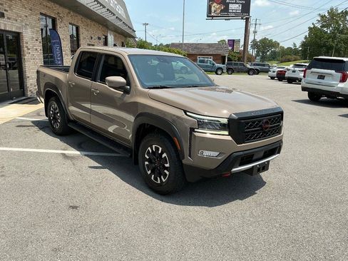 Used 2022 Nissan Frontier Pro-X w/ Technology Package RWD image 8