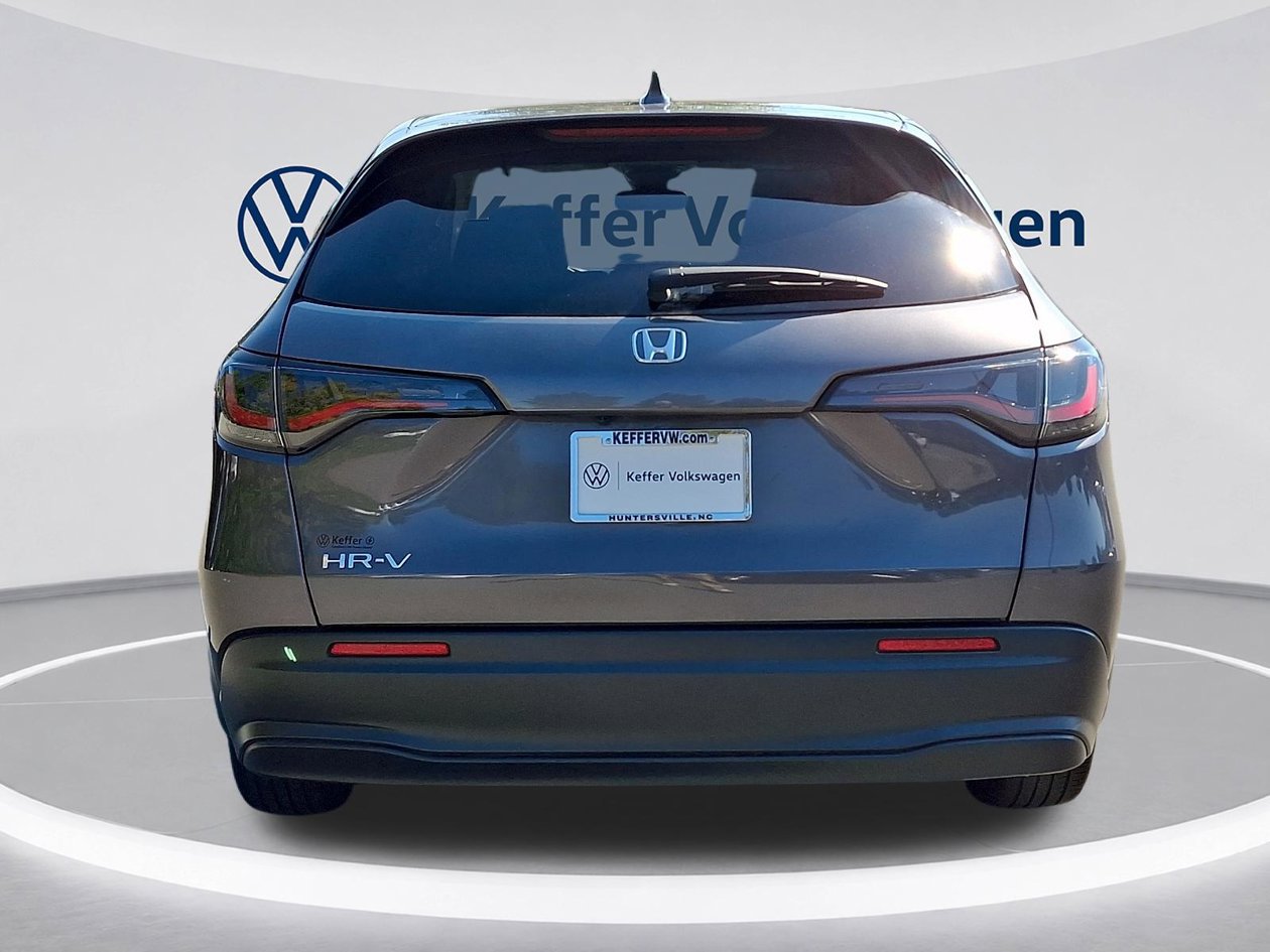 Used 2026 Honda HR-V LX image 5